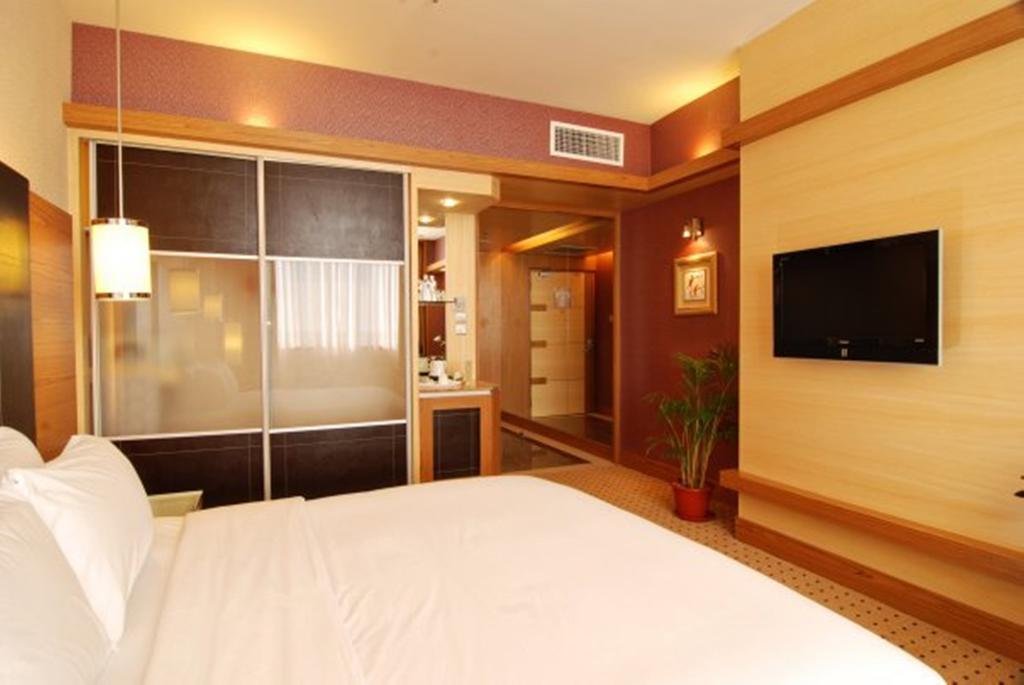 New World Suites Bintulu Exteriér fotografie